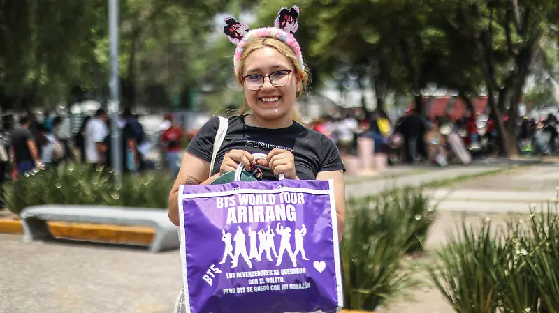 BTS Concierto Tianguis de Merch no oficial